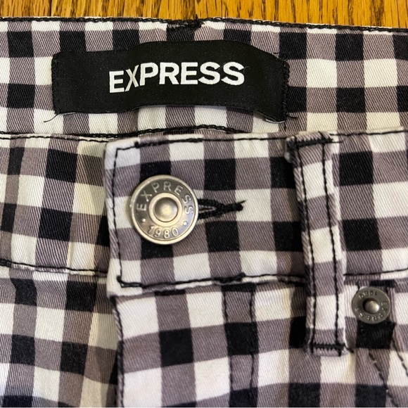 Express Black & White Gingham Check Stretch High Rise Shortie - Picture 6 of 11